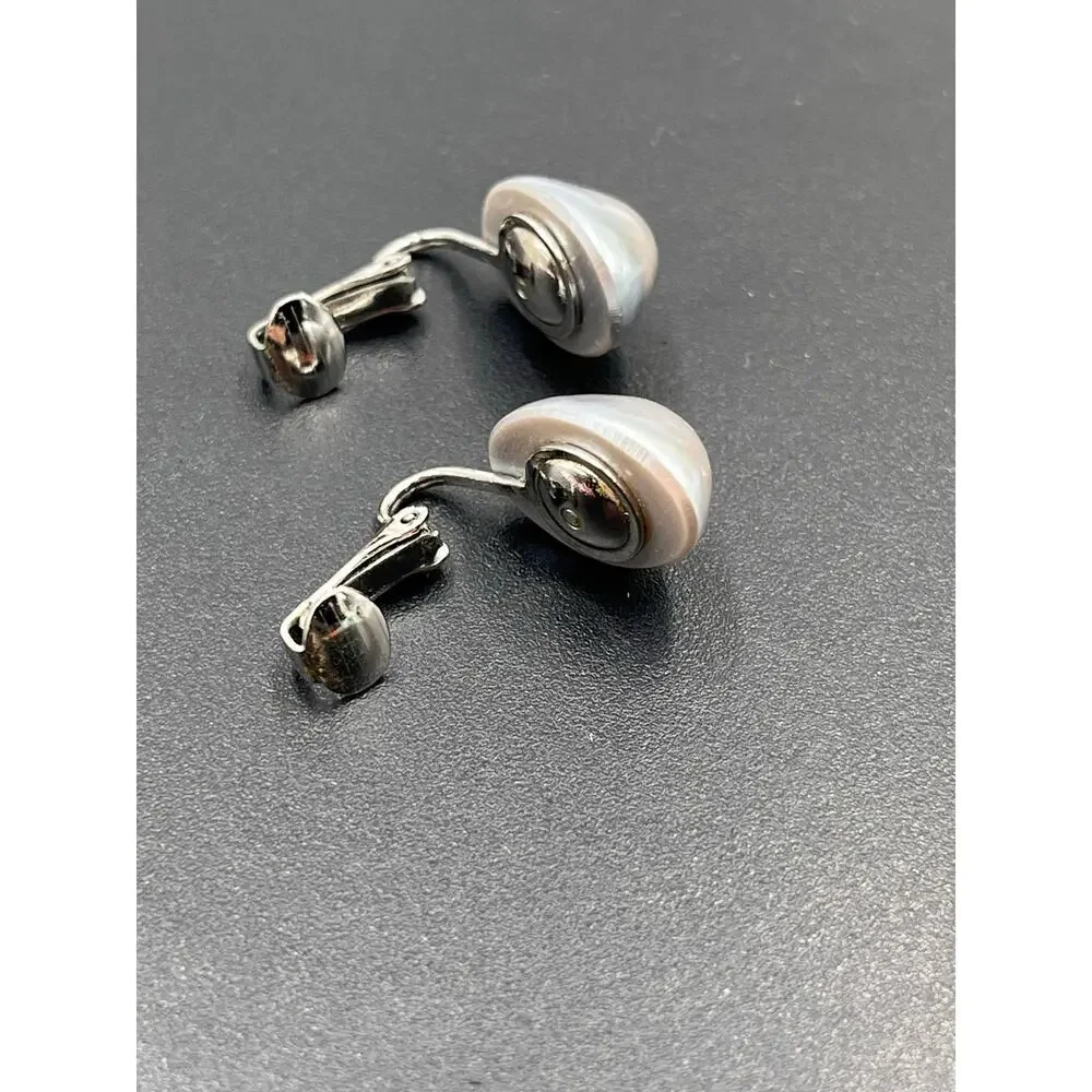 Kenneth Jay lane Faux Gray Pearl Clip on‎ Silver tone Vintage Signed Earrings - Picture 6 of 8